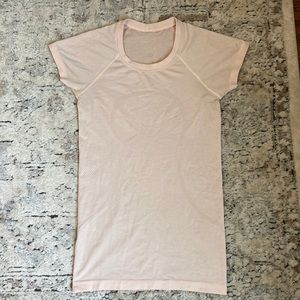 LuLuLemon Swiftly Tech Short Sleeve Shirt